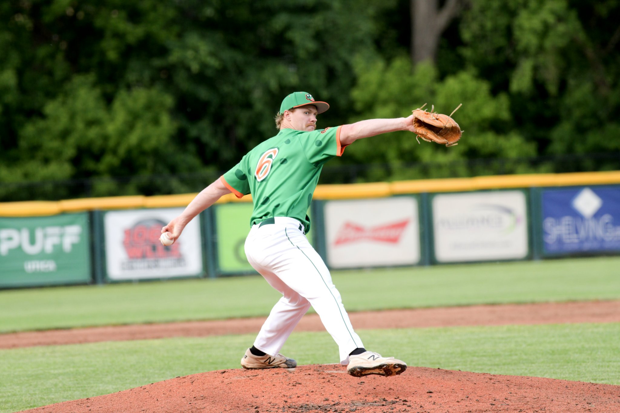 Hoppers Pick Up First Win USPBL