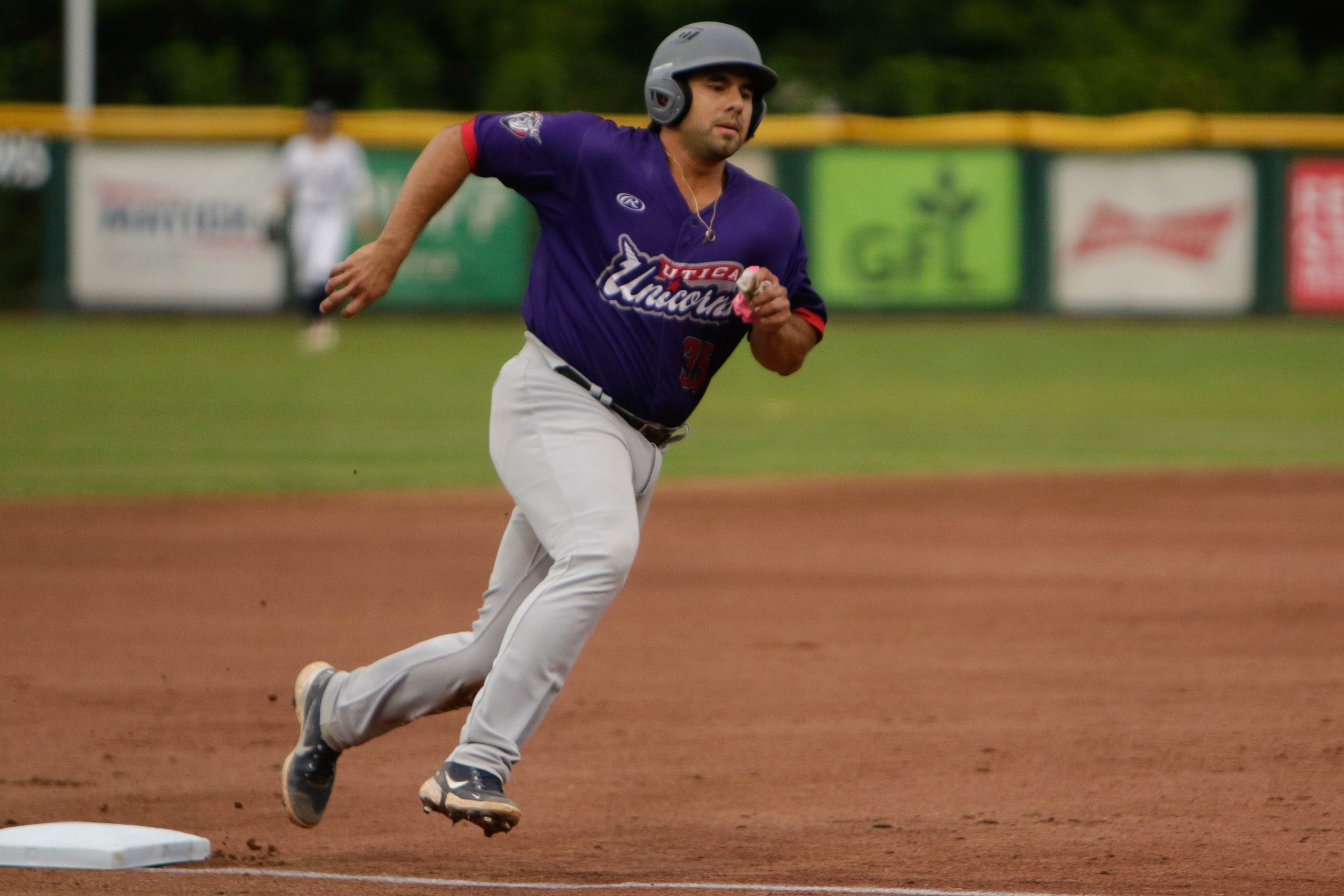 Hensley Pitches Unicorns Past Beavers, 7-5 - USPBL