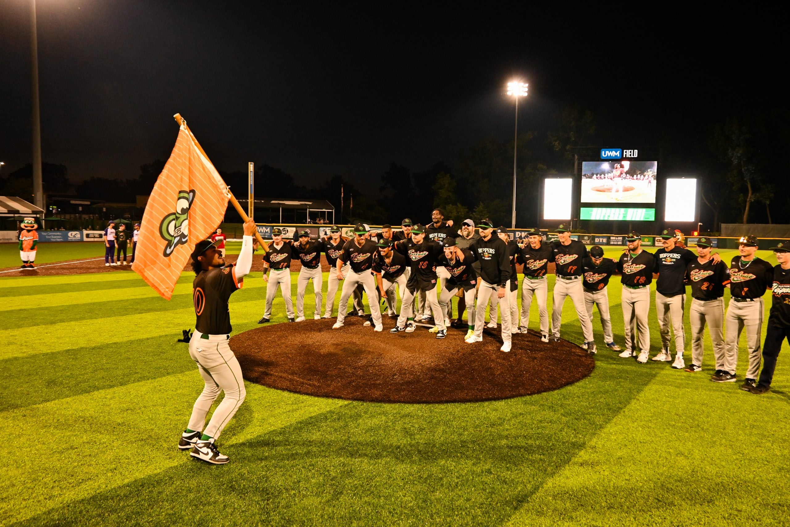 Eastside Powers Past Beavers, 11-1 - USPBL powered by Mortgage Matchup